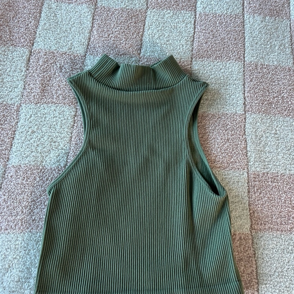 Suzette Green Ribbed Top - Picture 2 of 3